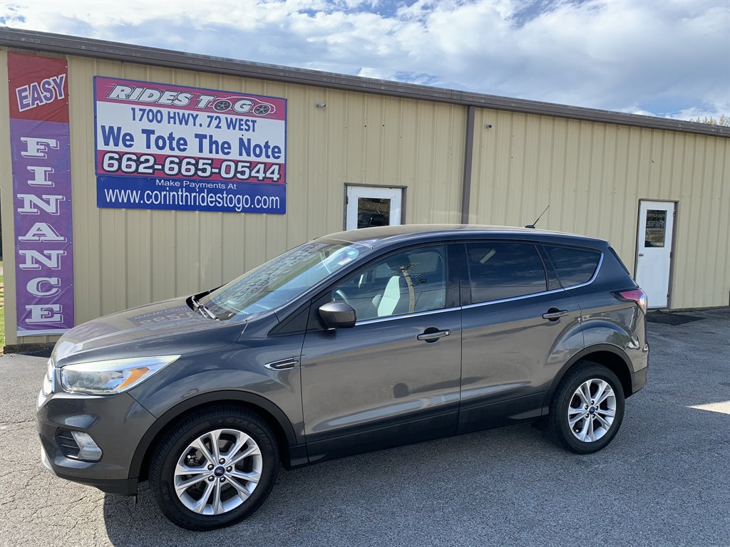 2017 Ford Escape SE's photo
