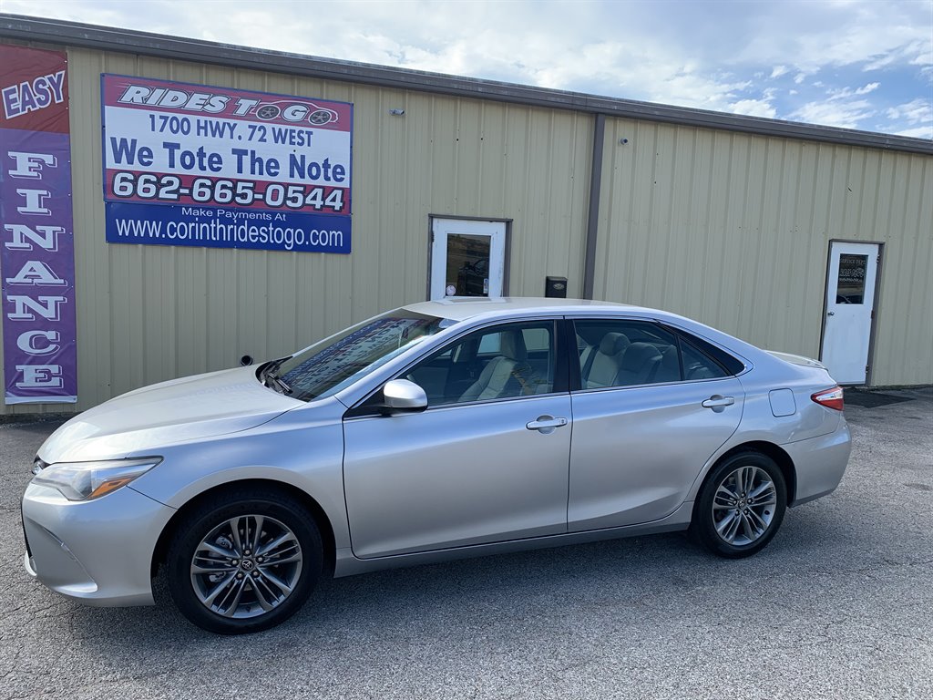 2017 Toyota Camry SE